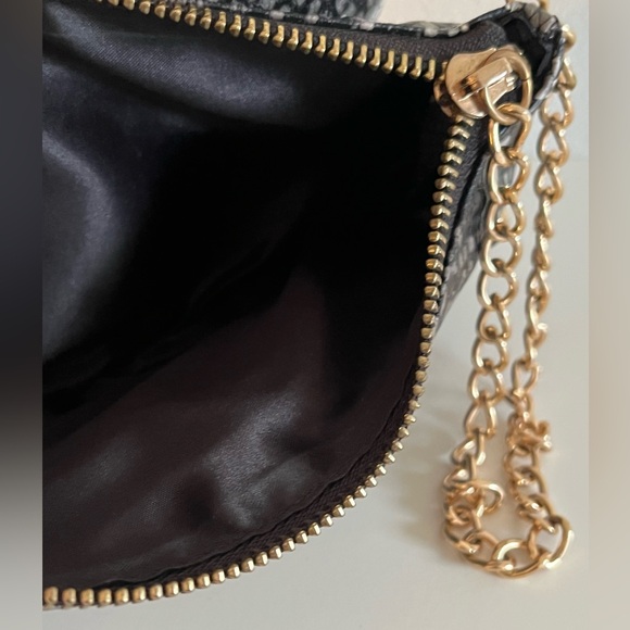 Bebe Lottie Black Snake Print Textured Fx Leather Double Zip Entry Clutch - Picture 7 of 15